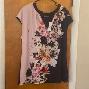 New York and company floral top